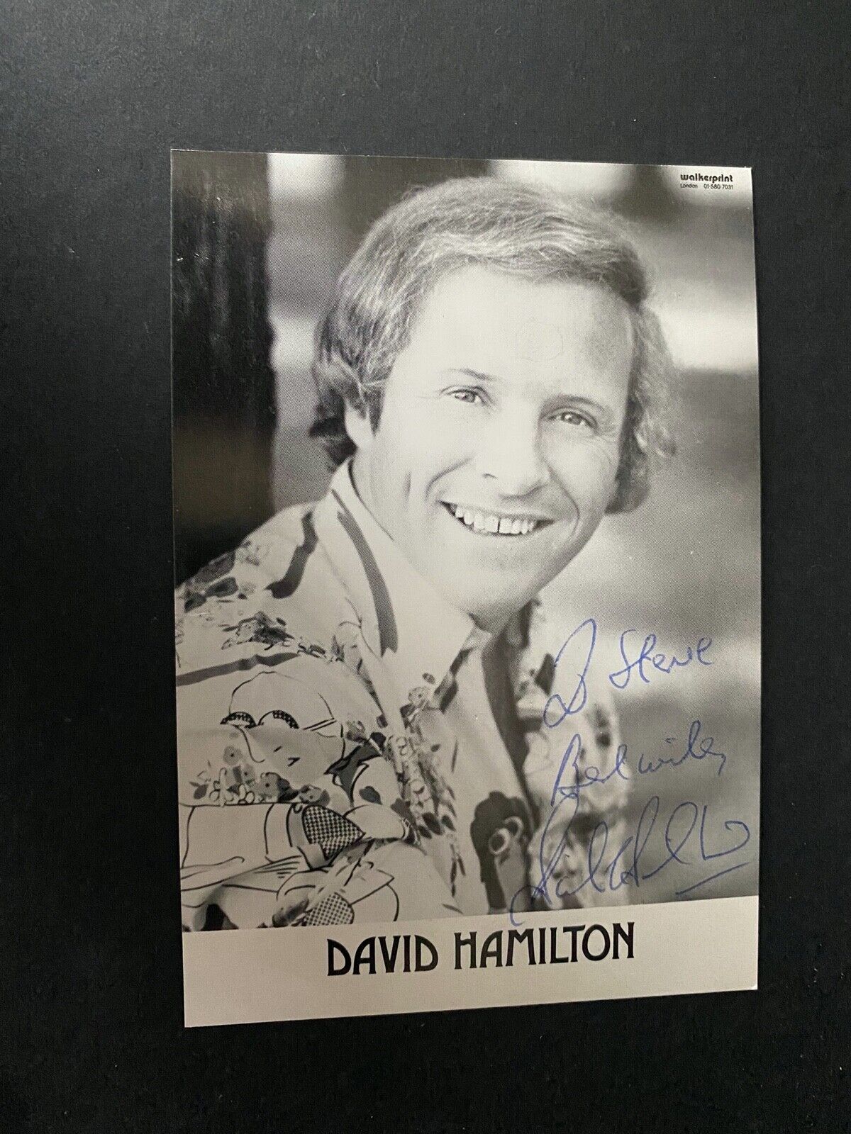 DIDDY DAVID HAMILTON - POPULAR TV & RADIO PRESENTER - SUPERB SIGNED Photo Poster painting