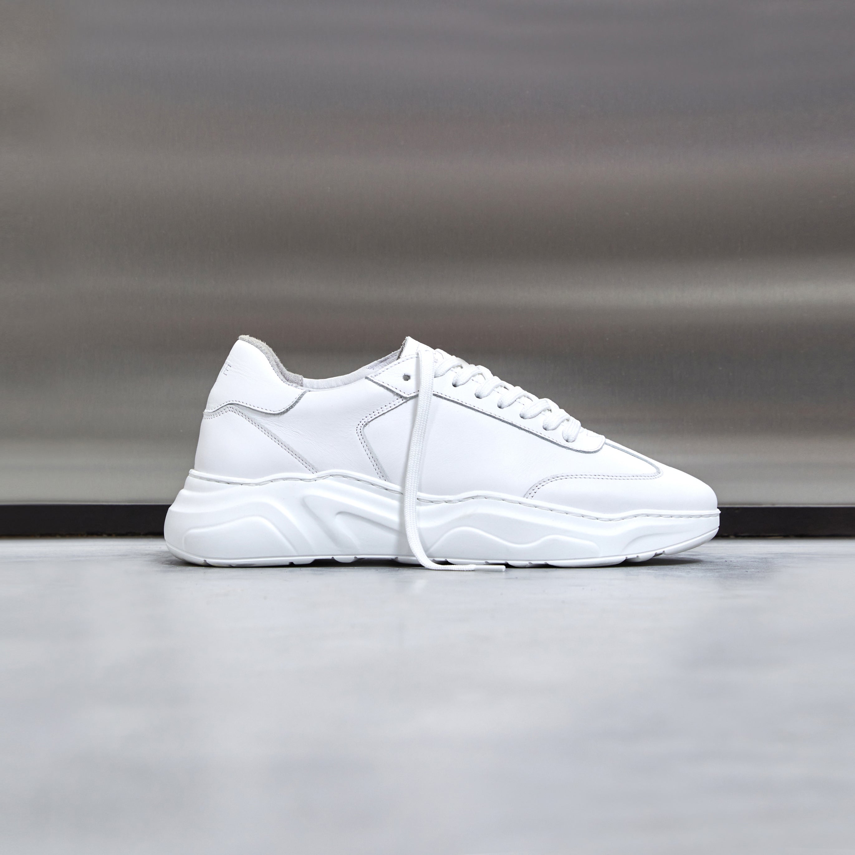 Runner in Triple White