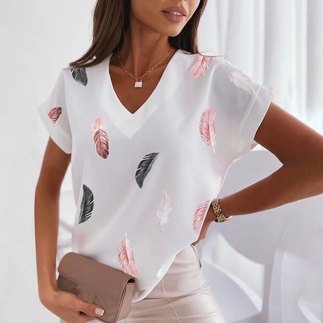 3d Women's T-shirts V Neck Summer Short Sleeve Tops Tees Feather Graphics Ladies Clothes Oversized Female Fashion Y2k Streetwear