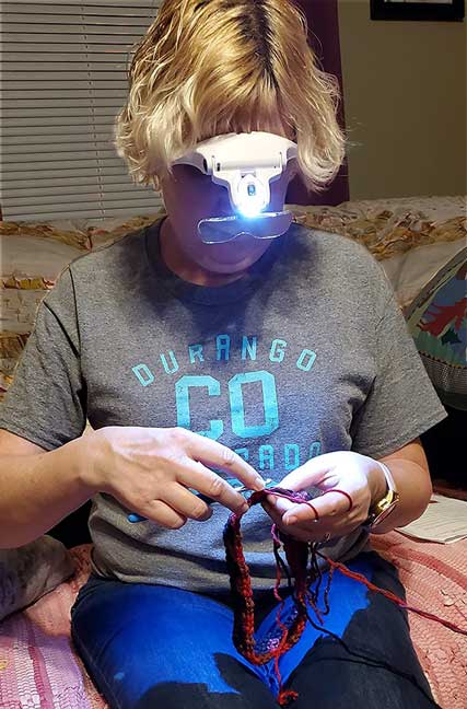 BEST-EDIT---knitting-vision-aid-magnifier-with-led-light.jpg__PID:b9665f33-590e-44d0-b268-0f495ce79c9d
