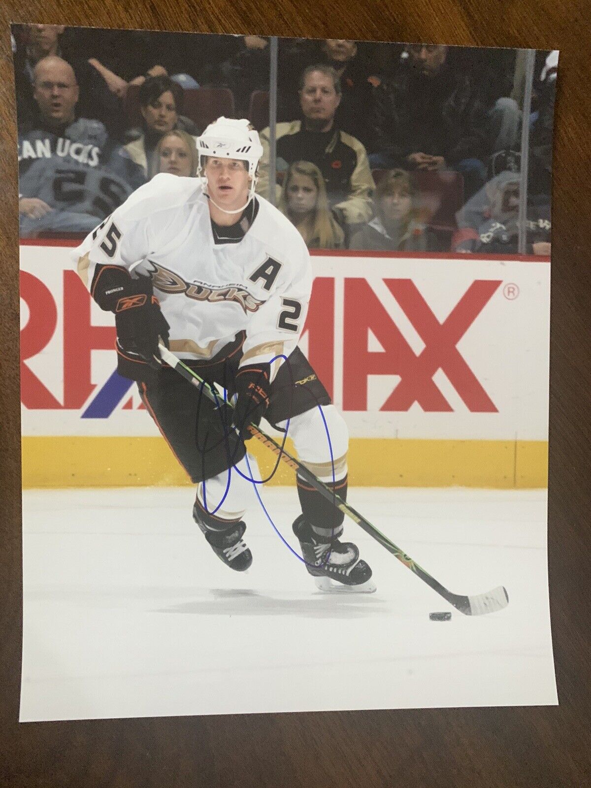 Chris Pronger SIGNED 8x10 Photo Poster painting Anaheim Ducks Autographed