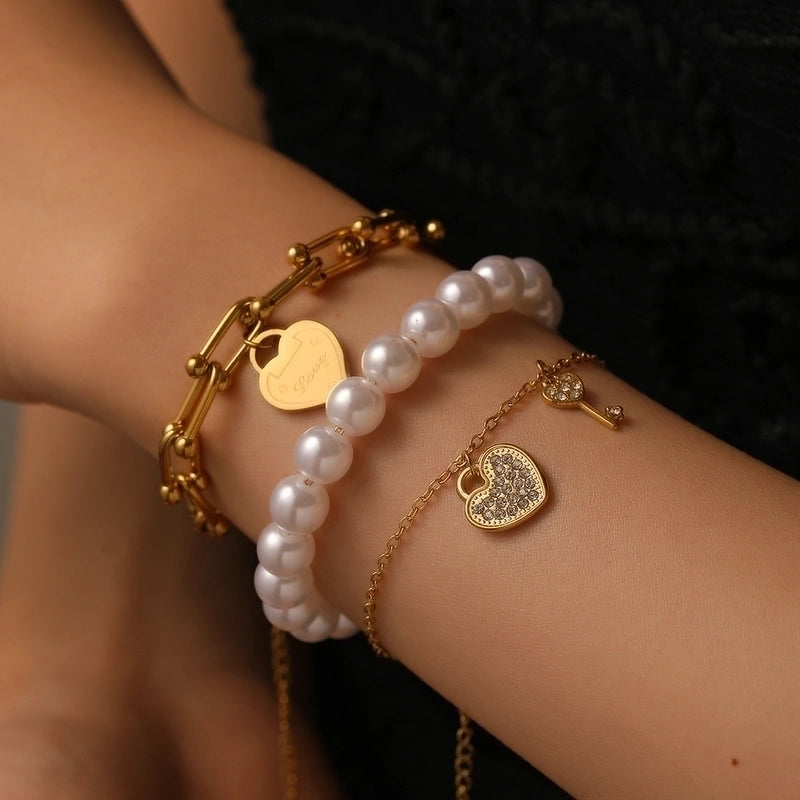 Elegant Heart Shape Titanium Steel 18K Gold Plated Paperclip Chain Cable Chain Bracelets In Bulk