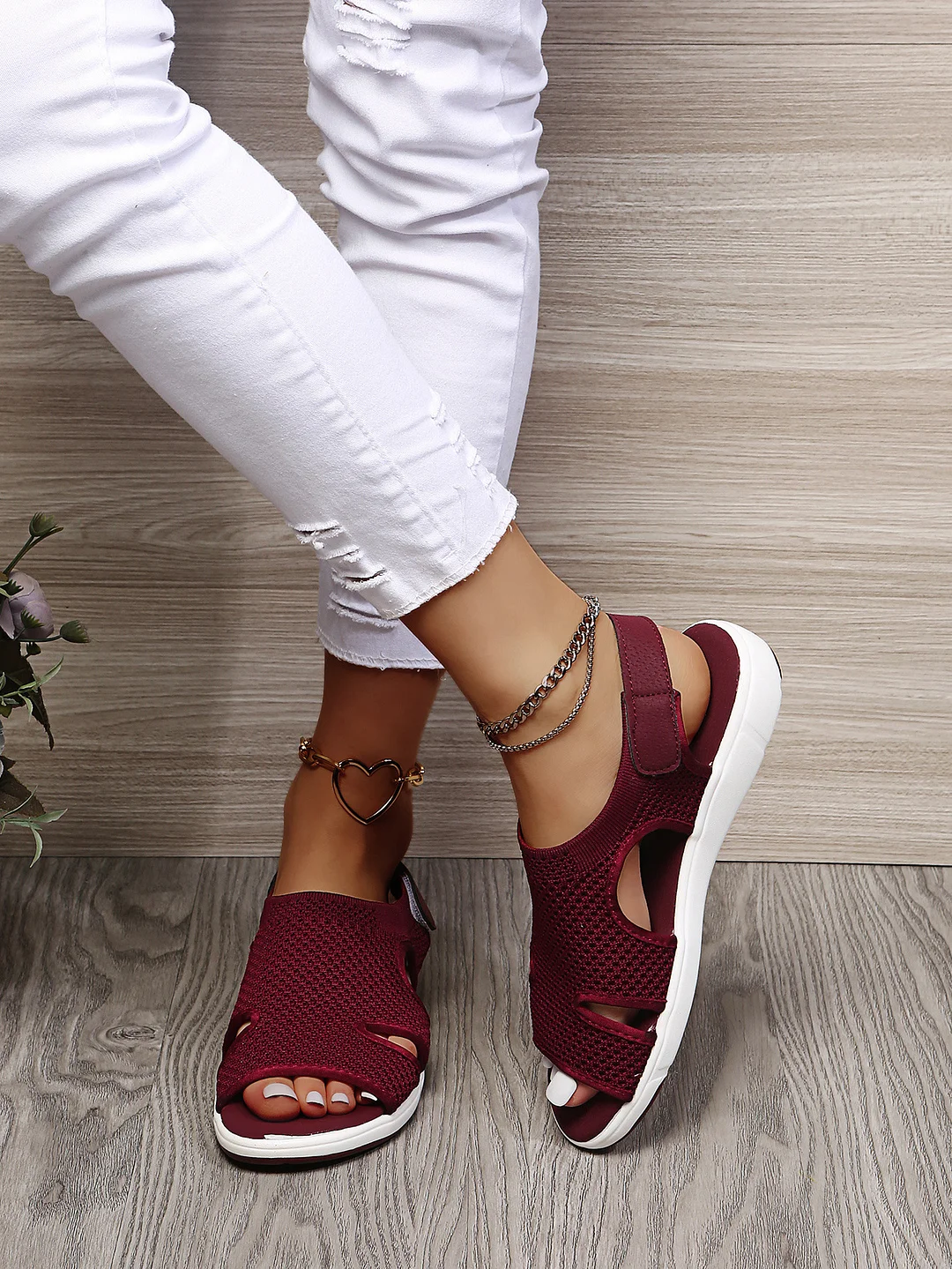 Yyvonne New Women's Shoes Flying Flat Floor Breathable Solid Beach Shoes Lightweight Large Women's Sandals