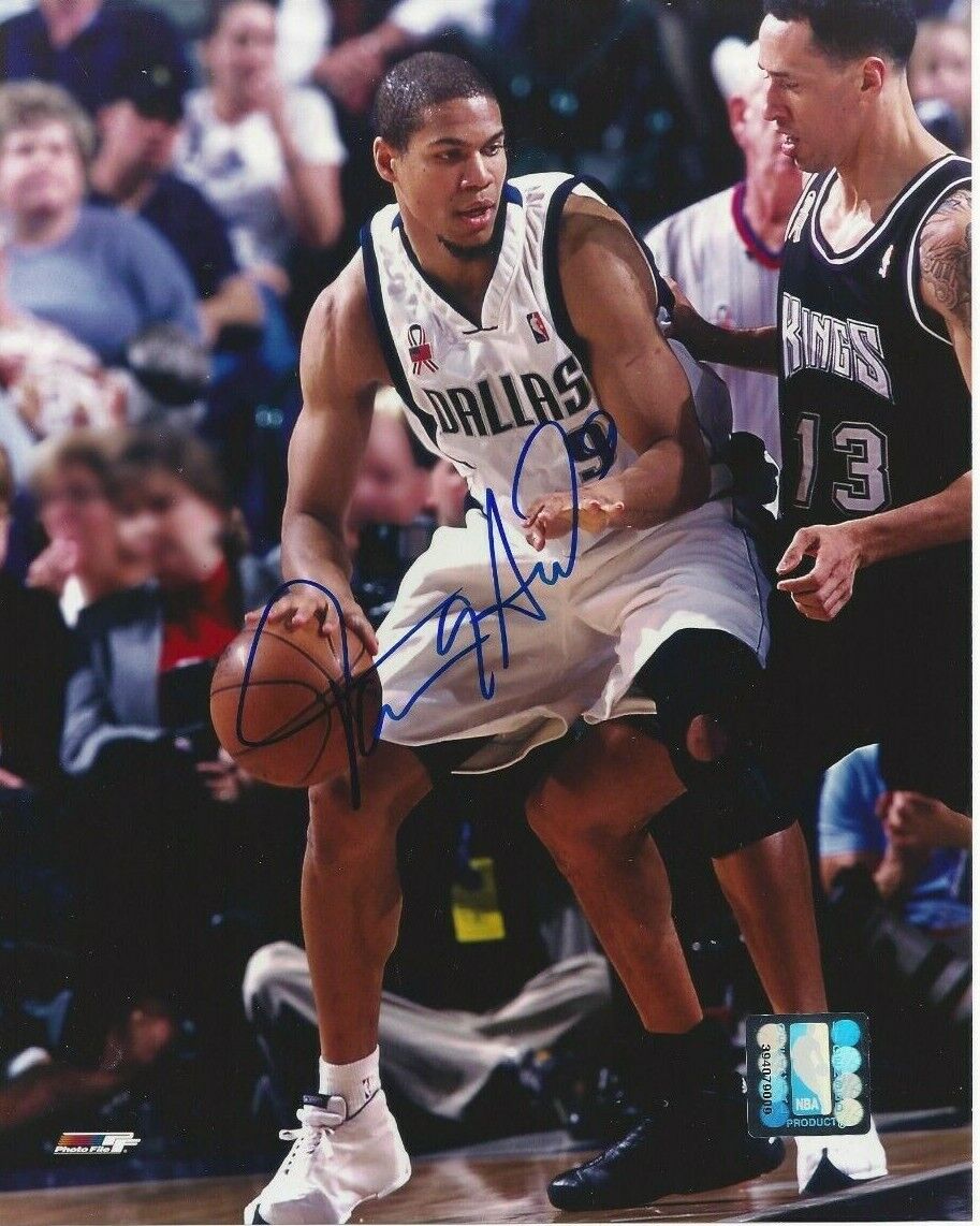 Tariq Abdul-Wahad Autographed 8x10 Dallas MavericksC678