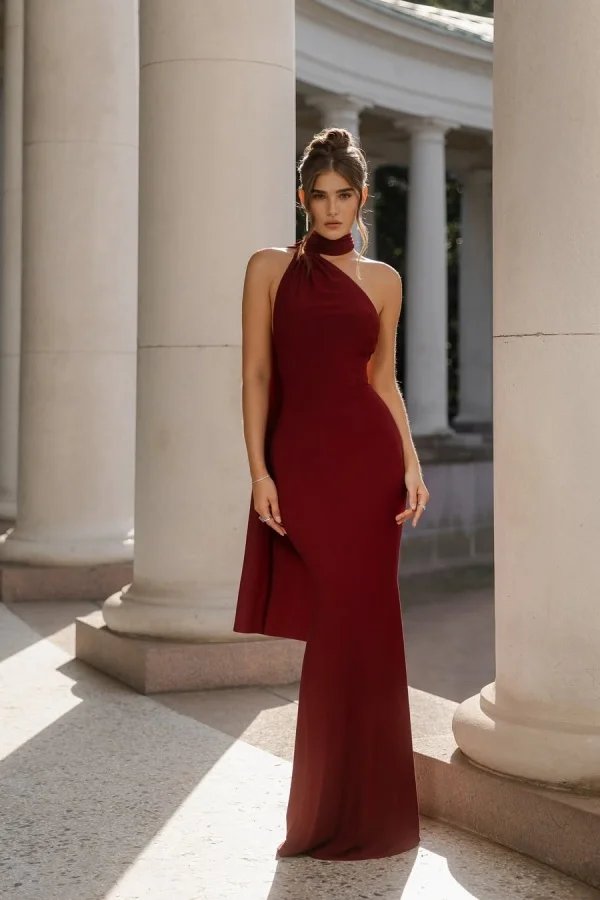 Minimalist Burgundy Halter Mermaid Sleeveless Split Prom Dress With Train YK0099