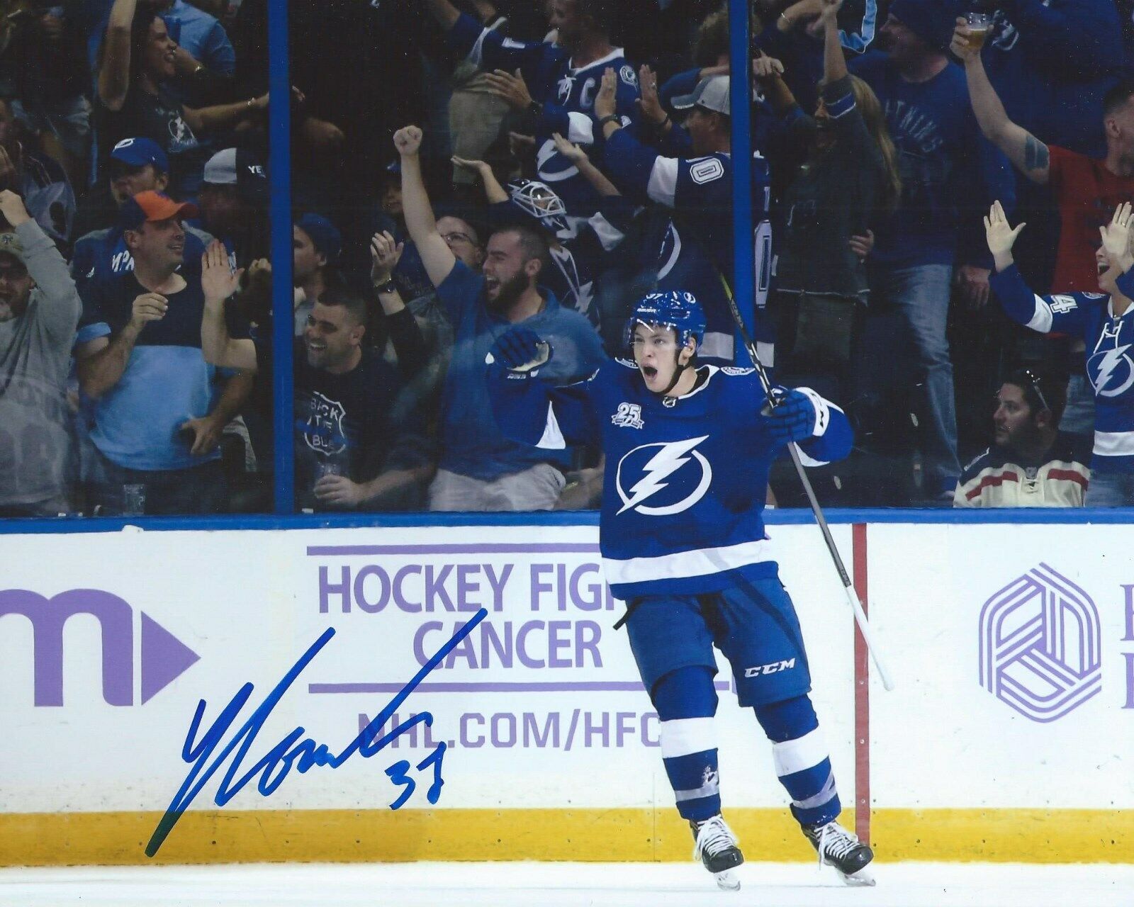 Yanni Gourde Signed 8x10 Photo Poster painting Tampa Bay Lightning Autographed COA C