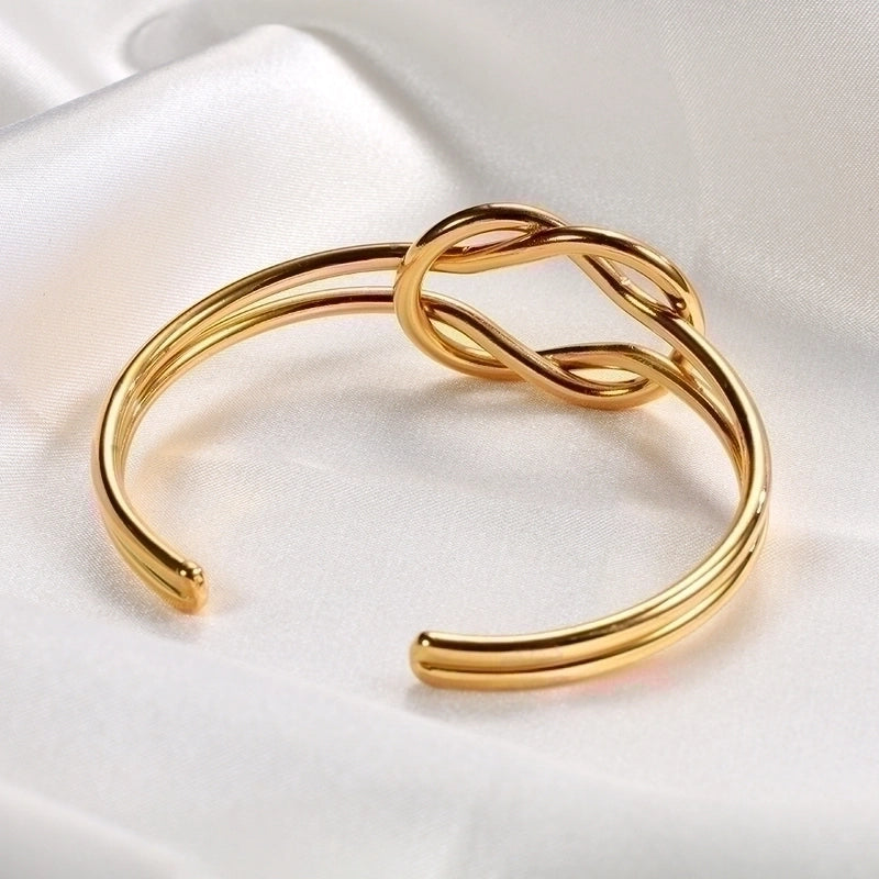 Minimalist Streetwear Twist Stainless Steel 18K Gold Plated Bangle In Bulk