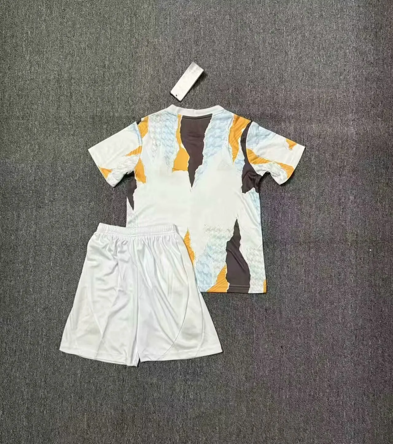 2025/2026 Real Madrid Pre-match training uniforms Football Shirt 1:1 Thai Quality Kids Size