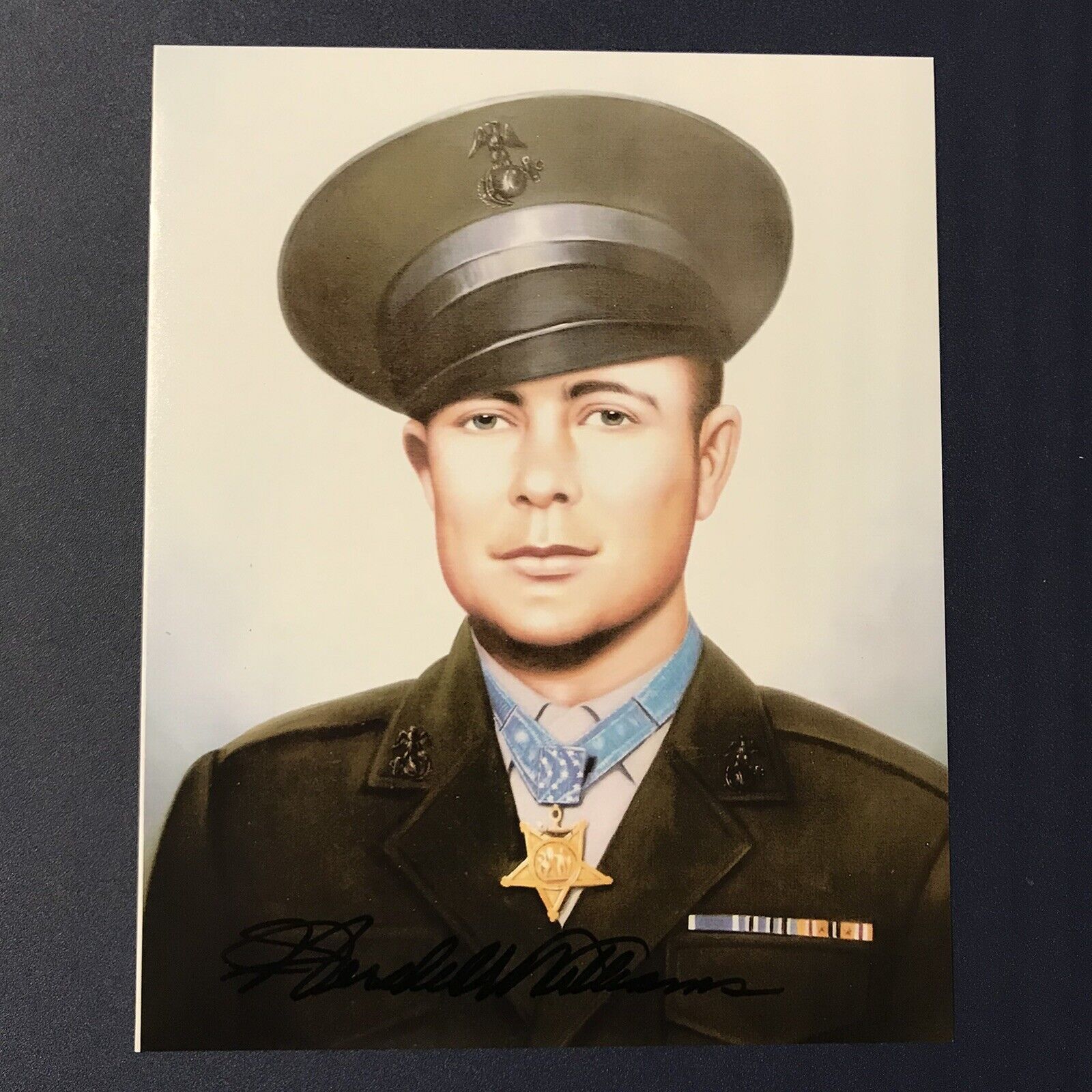 HERSHEL WILLIAMS SIGNED 8x10 Photo Poster painting AUTOGRAPH WORLD WAR 2 MEDAL OF HONOR COA