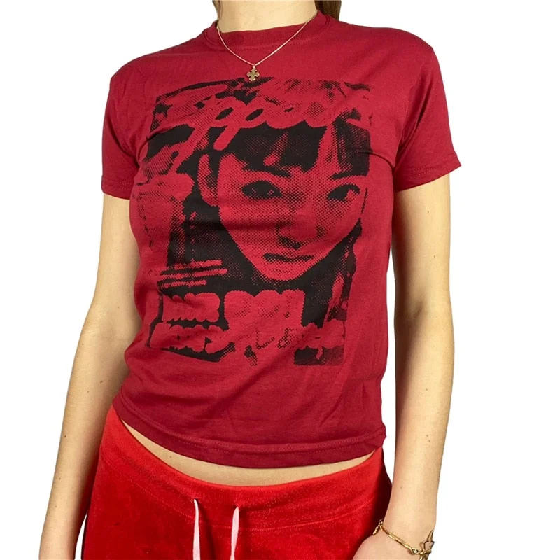 Xingqing Gothic Portrait Print T-shirt Aesthetic Short Sleevle Sweats Tees Harajuku Streetwear White Crop Top Women Clothes