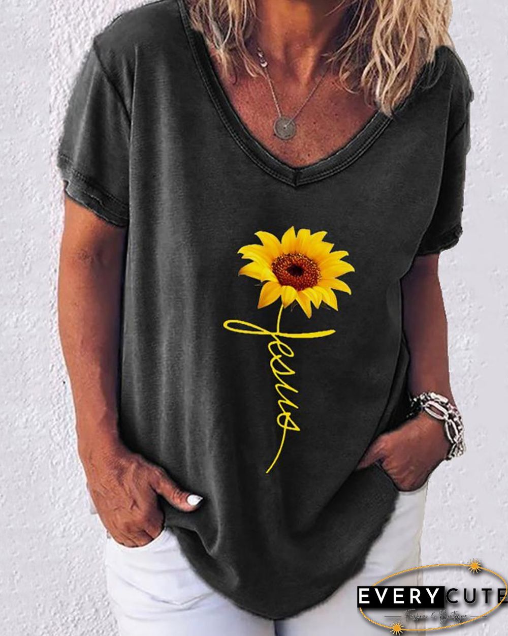 Sunflower Print Letter Pattern Casual T-shirt P15714