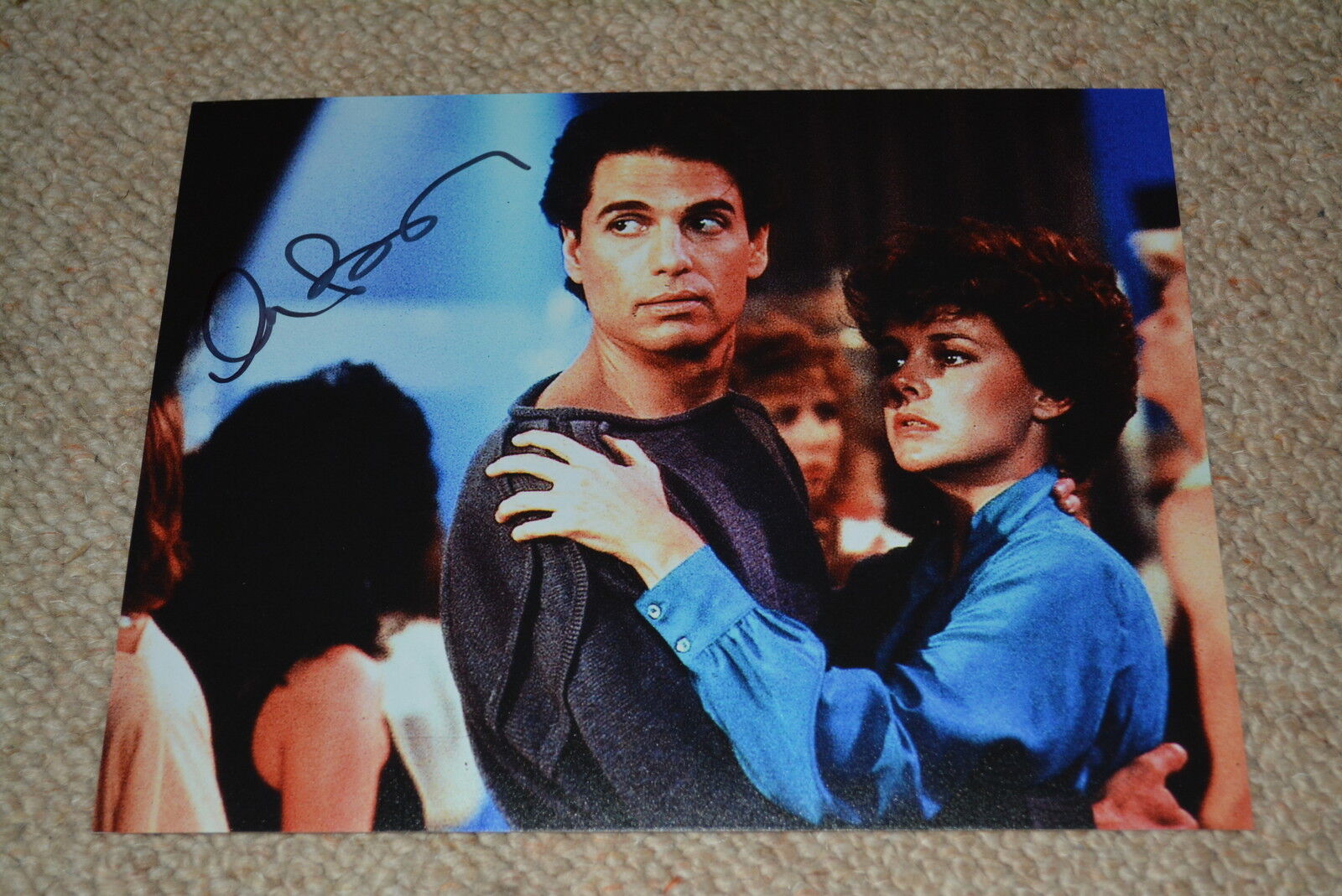 AMANDA BEARSE signed autograph In Person 8x10 (20x25 cm) FRIGHT NIGHT