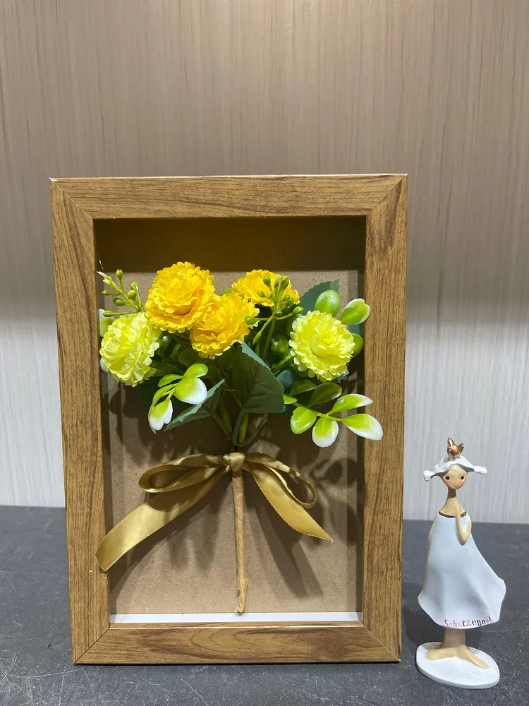 Yellow Gradient Carnation Realistic Framed Bouquet (6.7*9.6 in) - Desktop Decor Ornament
