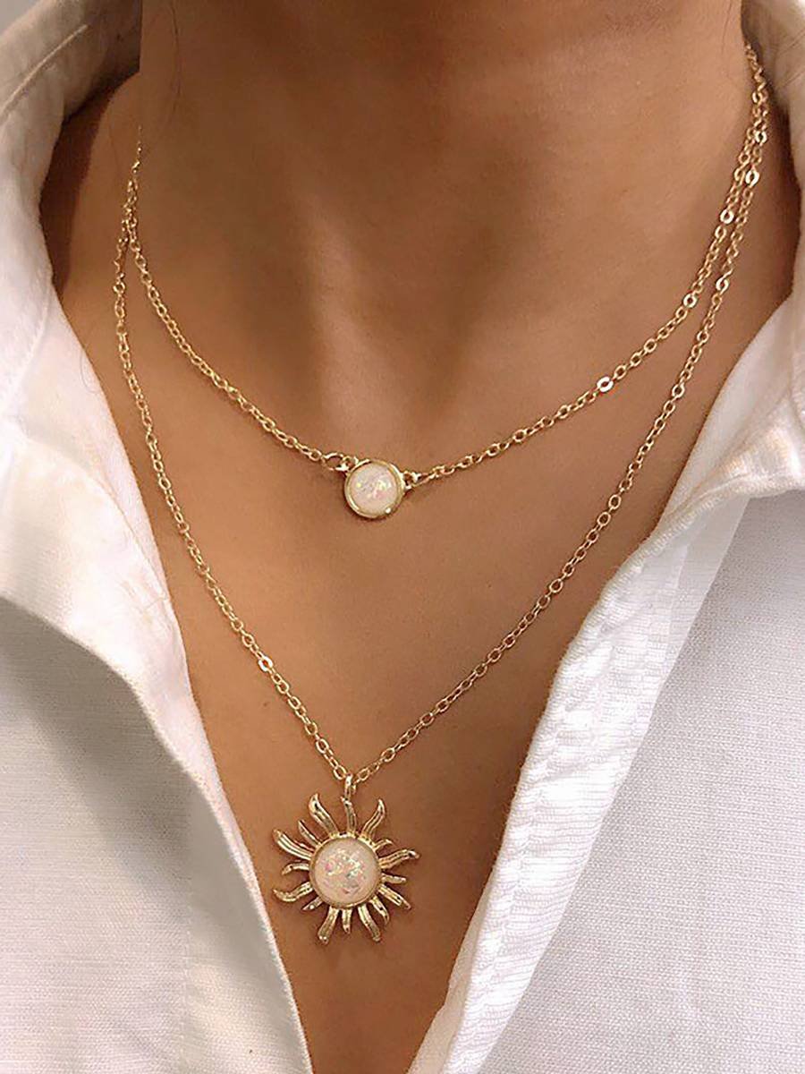 Retro Multilayer Opal Sun And Moon Clavicle Chain Necklace