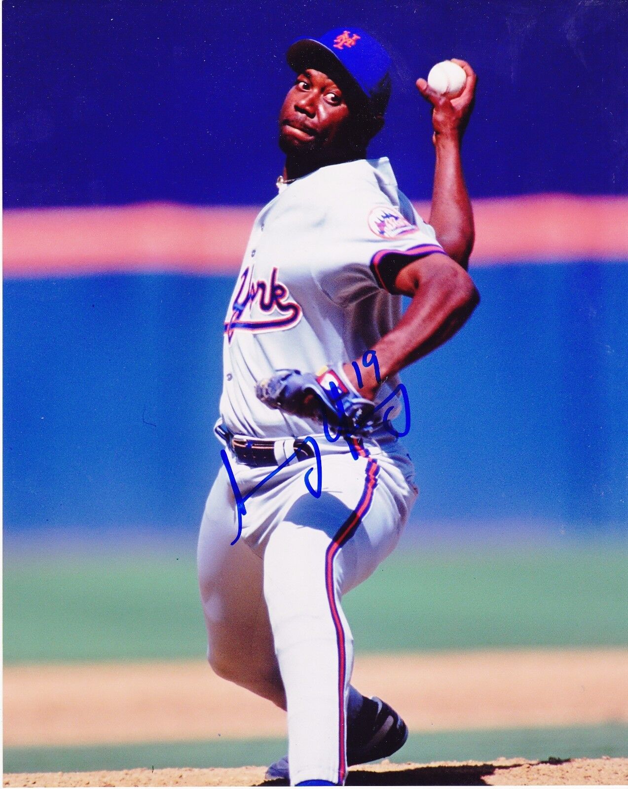 ANTHONY YOUNG NEW YORK METS ACTION SIGNED 8x10