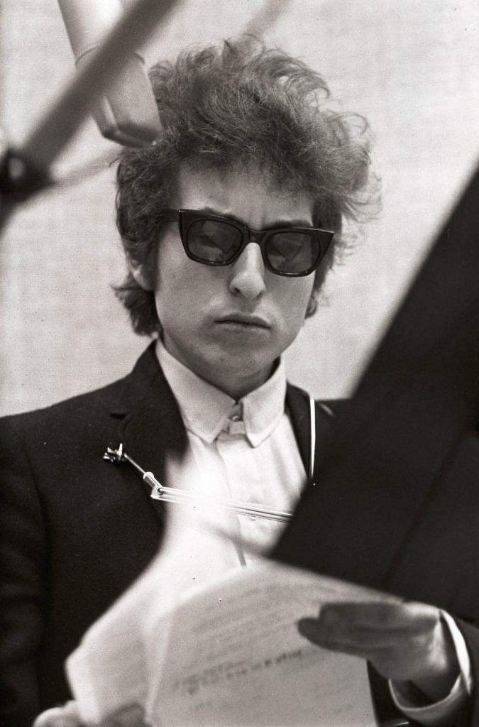 Bob Dylan 8x10 Picture Simply Stunning Photo Poster painting Gorgeous Celebrity #13