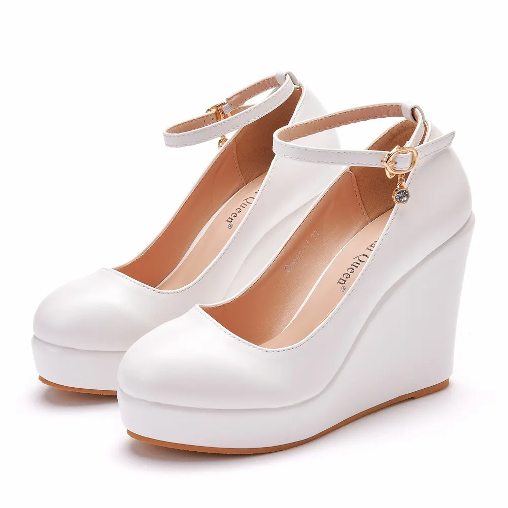 Churchf Churchf Bottom Heel Single Shoe With White Round Head Waterproof Table Slope Heel Wedding Shoes Pine Cake