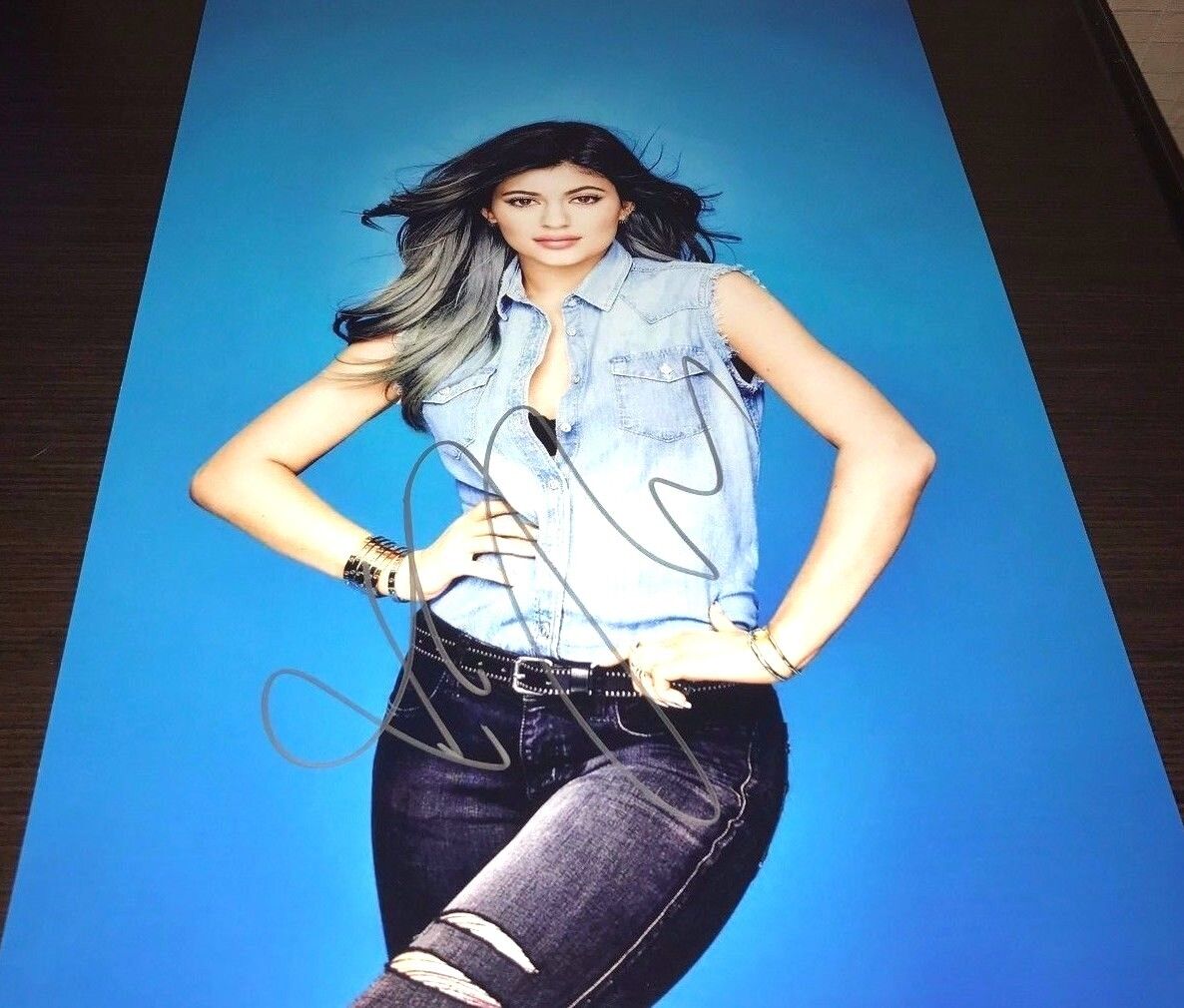 Kylie Jenner Sexy Hand Signed 10x15 Photo Poster painting Sexy Model W/COA KJ Kardashian