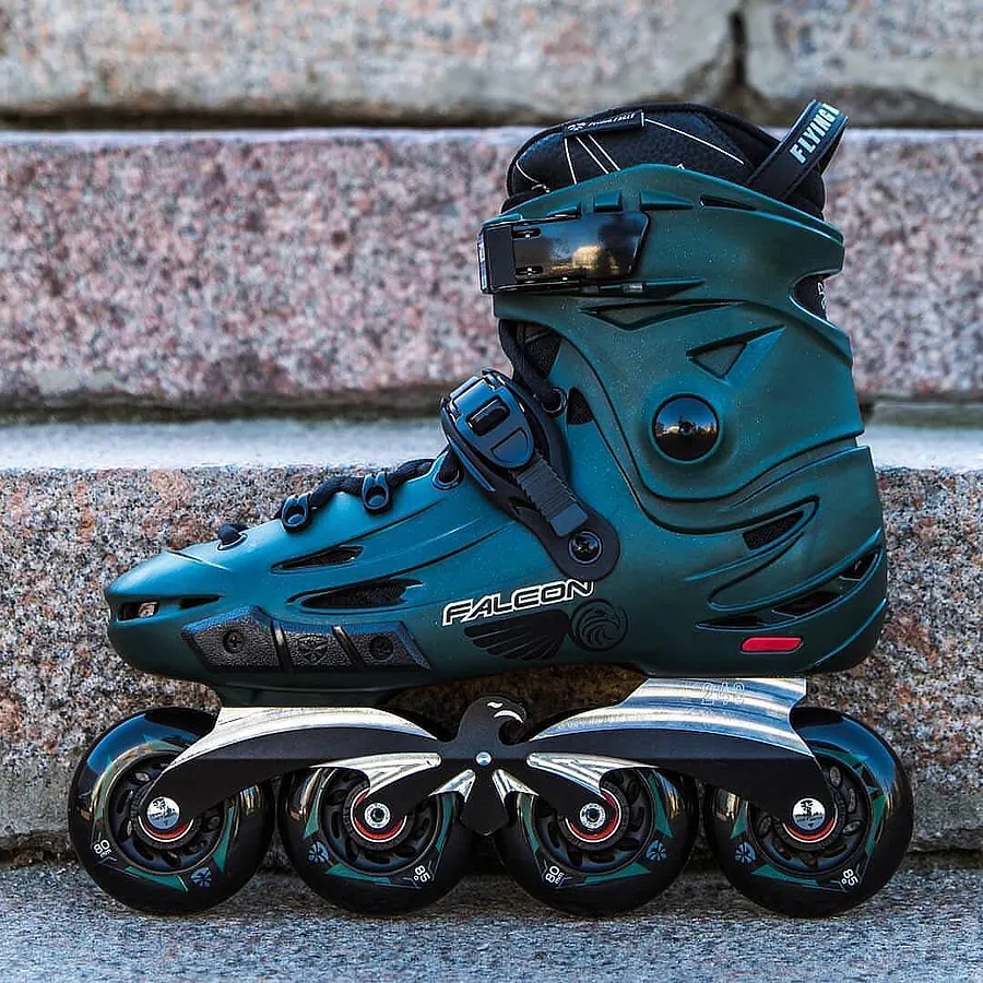 フライングイーグルF6Sファルコン　サイズ43 インラインスケート新品 Amazon.co.jp: Flying Eagle F6 Falcon Pro Freeskates - 大人用
