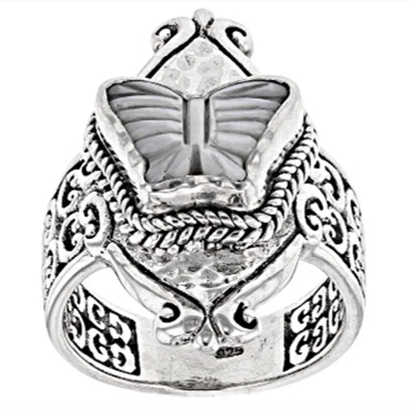 Vintage Metal Butterfly Ring Classic Silver Color Engraving Pattern Women's Ring Party Ring