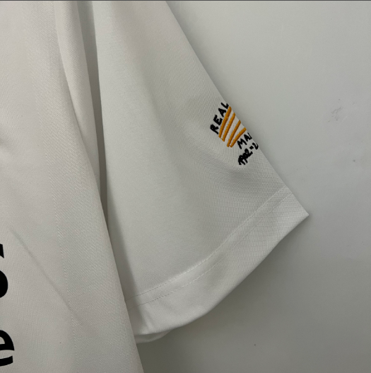 Retro Real Madrid 02/03 Home Football Shirt Thai Quality