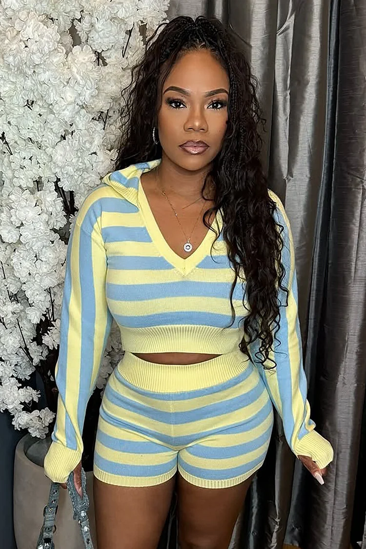 Colorblock Striped Knit V Neck Hooded Crop Top Slim Fit Shorts 2pcs Set-Yellow