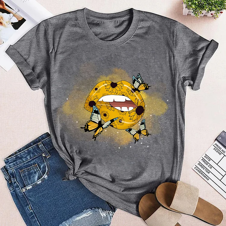 Creative Butterfly Lips Theme Neck T-shirt-Annaletters