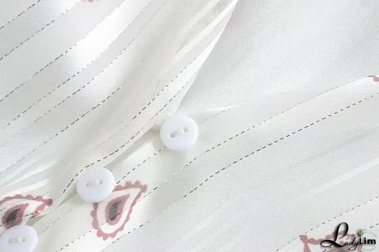 Sweet V-Neck Dress Multi-Layer Lace Detail