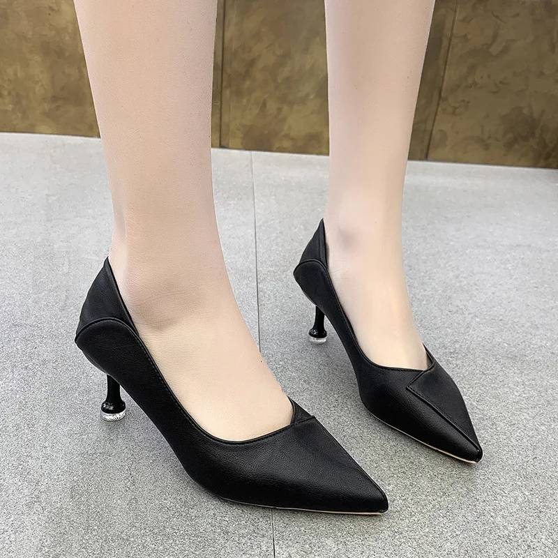Yyvonne Women's Fine Heel 2025 Spring And Autumn New Women's Shoes Black French Pointed Single Shoes Professional Temperament Working Shoes
