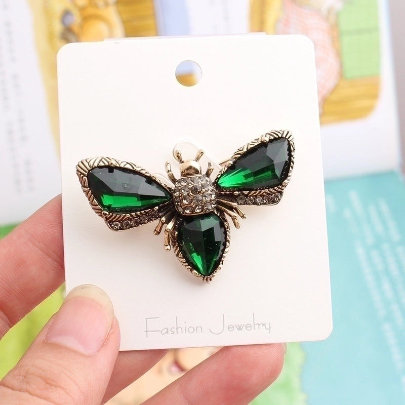 Cute Pastoral Bee Alloy Asymmetrical Rhinestones Women’s Brooches
