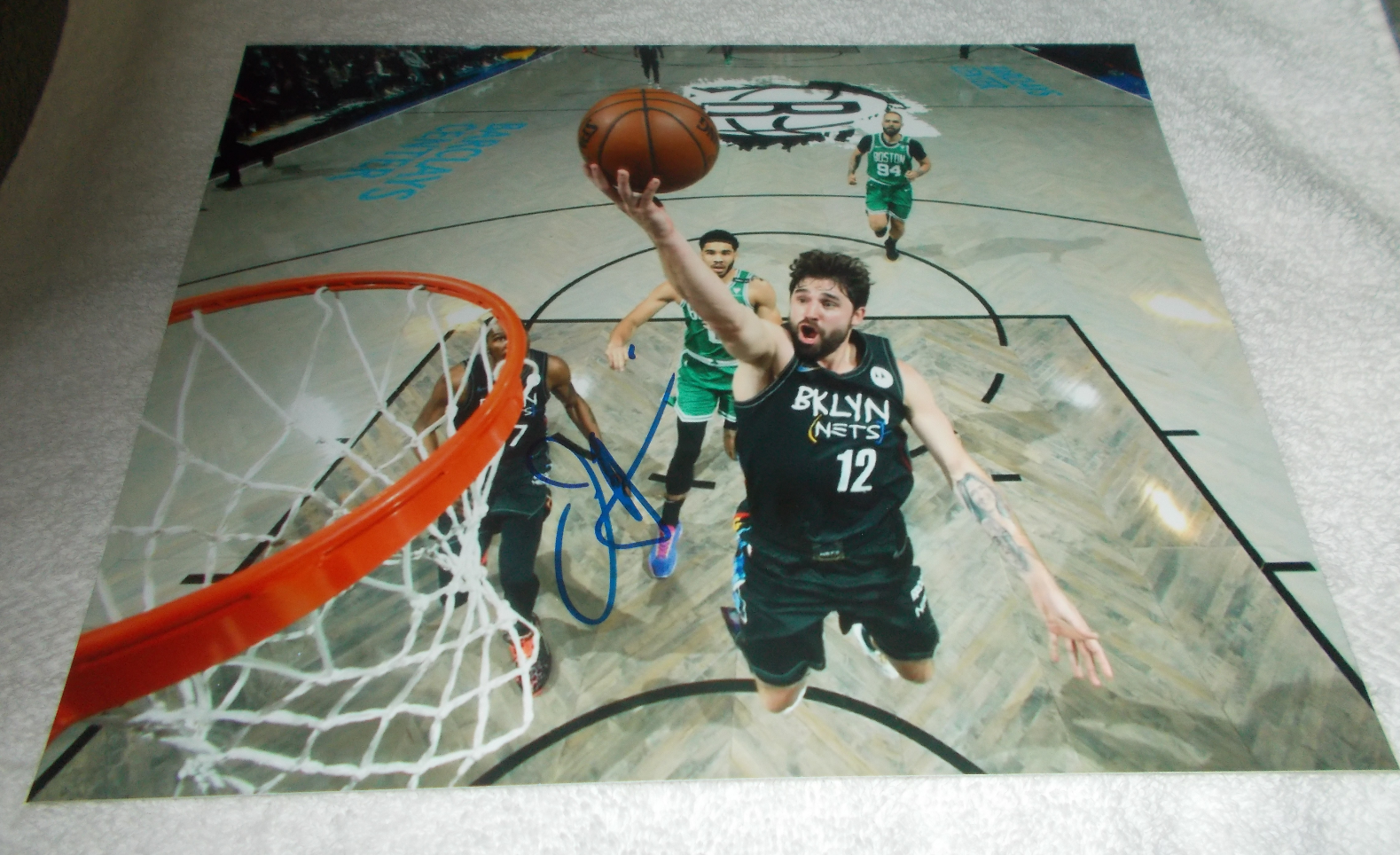 JOE HARRIS Brooklyn Nets SIGNED AUTOGRAPHED 8x10 Photo Poster painting COA Basketball