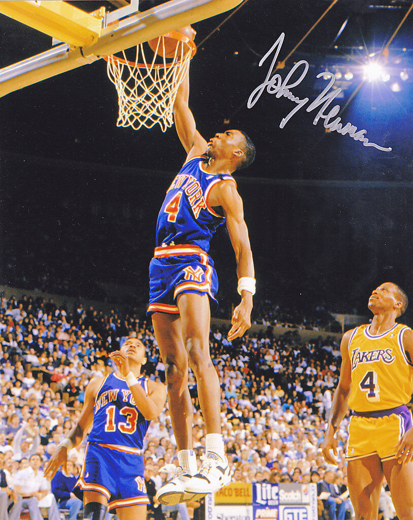 JOHNNY NEWMAN NEW YORK KNICKS ACTION SIGNED 8x10