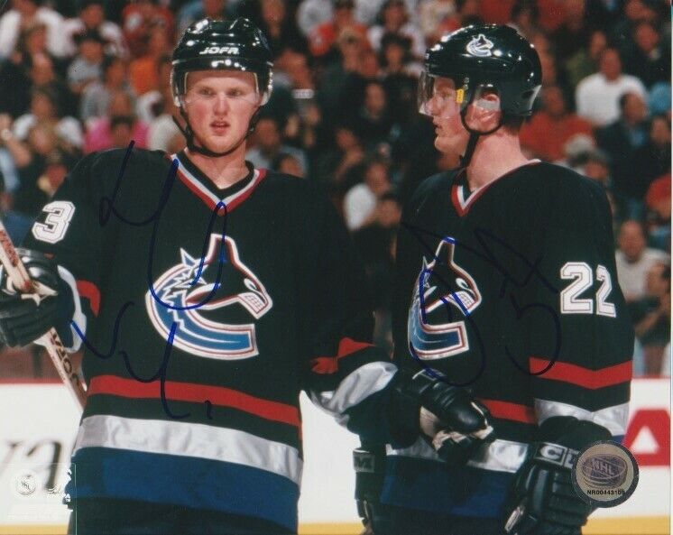 ROOKIE YEAR! DANIEL & HENRIK SEDIN TWINS SIGNED VANCOUVER CANUCKS 8x10 Photo Poster painting!