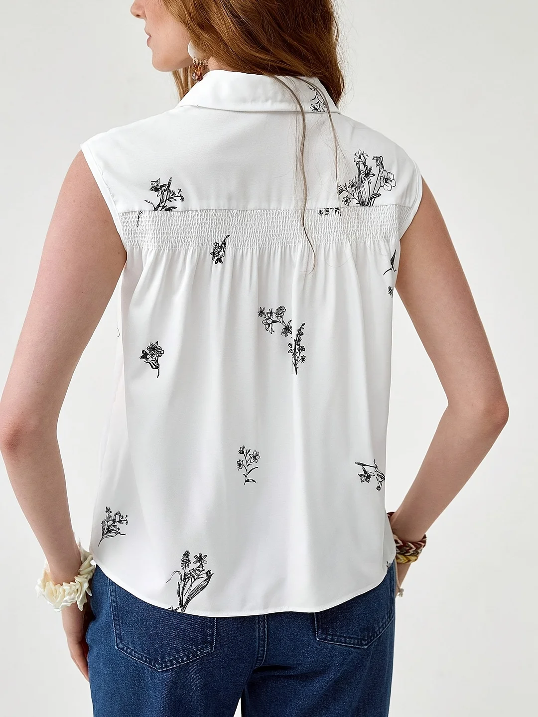 Women's Elegant Floral Print Sleeveless Blouse - Chic White Button-Up Shirt With Black Floral Pattern, Perfect For Spring/Summer Casual Outings, Ladies Blouse | IFYHOME