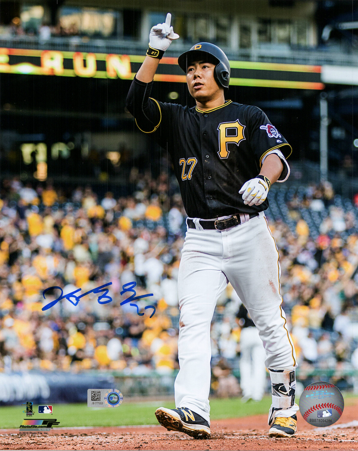 Jung Ho Kang signed autographed 8x10 Photo Poster painting! Pirates! MLB Authenticated! 1147