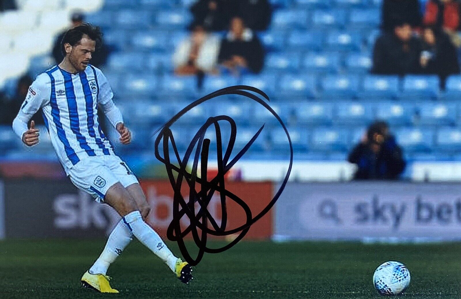 Richard Stearman Genuine Hand Signed Huddersfield Town 6X4 Photo Poster painting