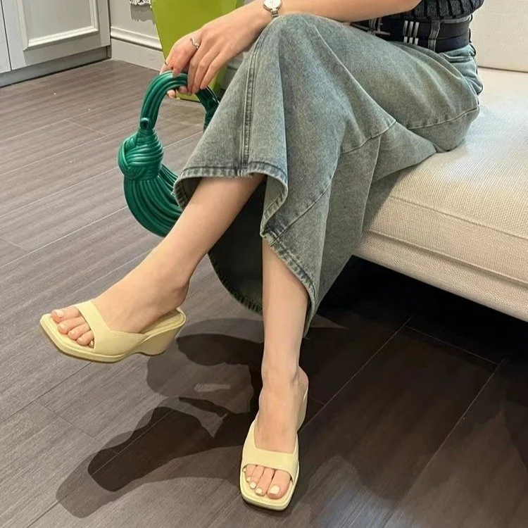 Yyvonne Head High Cool Slippers Women Summer New Korean Version Of Simple Toe Slope And Thick Bottom Type Wearing Slippers Women