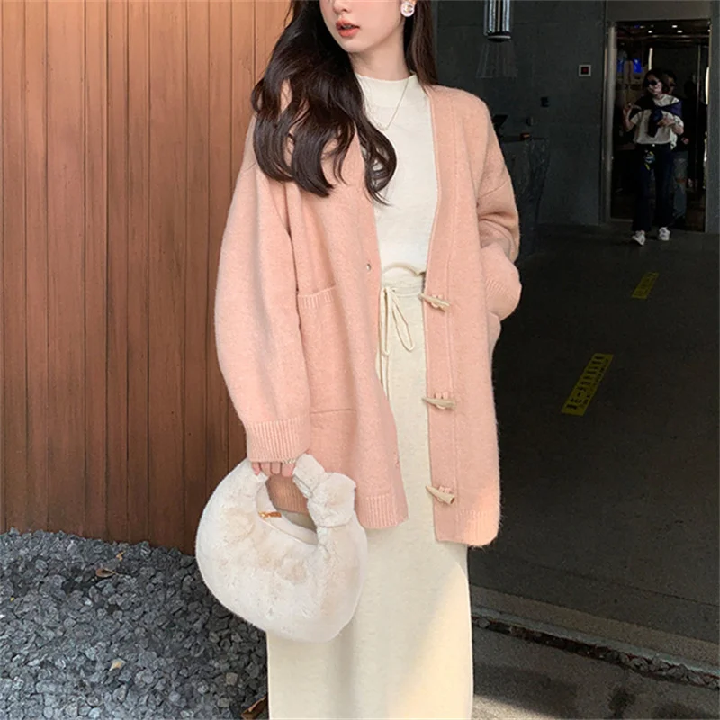 Toloer Toloer Autumn And Winter New Korean Version Fashion Lazy Wind Loose Casual Sweater Jacket Ox Horn Buckle Knit Cardigan Female-Outfit Ideas