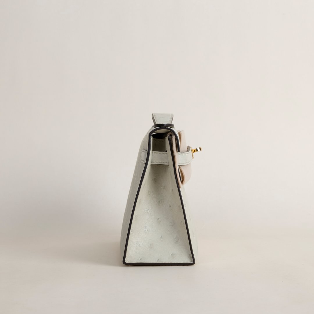 Kelly pochette Ostrich 3C Parchemin GHW