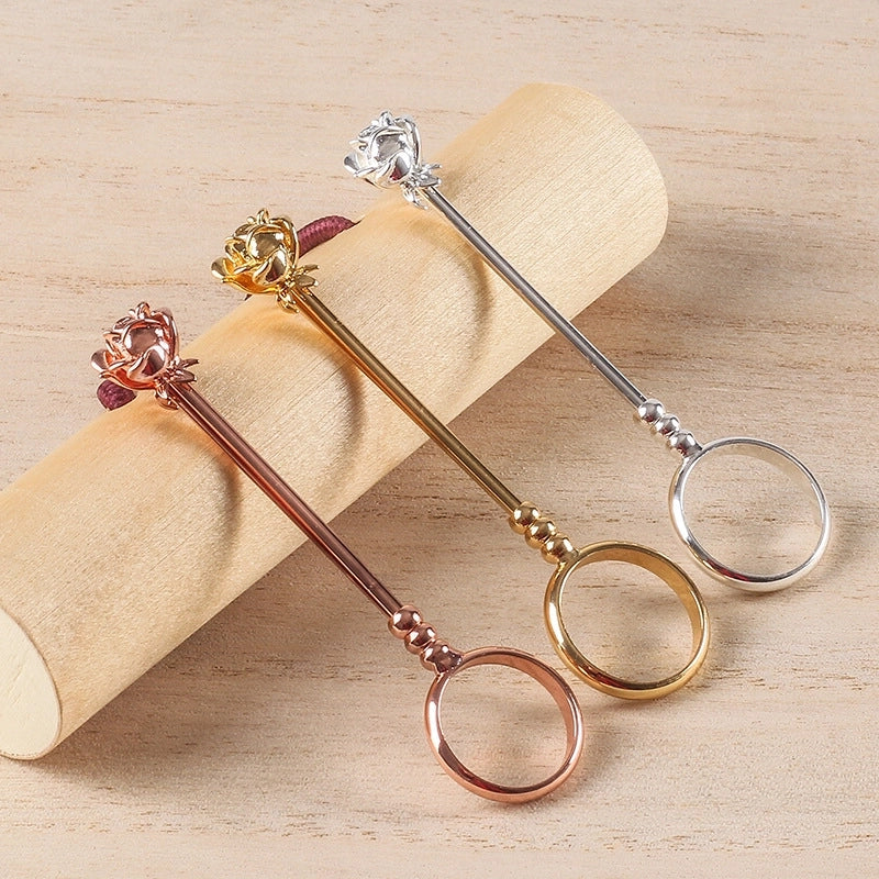 Casual Vacation Solid Color Brass Ring Cigarette Holder