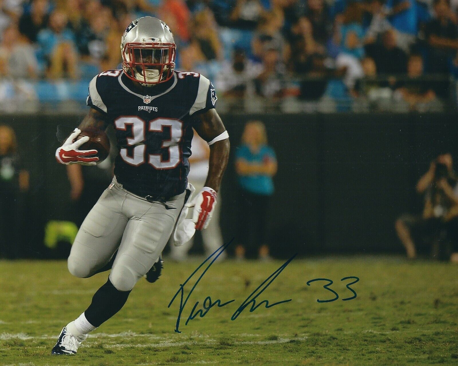 Autographed Dion Lewis 8x10 New England Patriots Photo Poster painting with COA