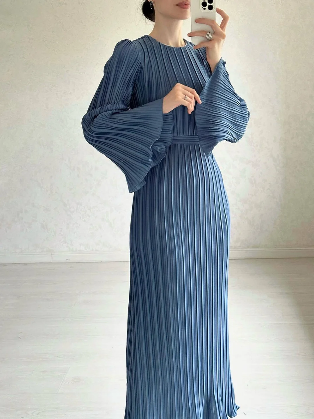 Style & Comfort for Mature Women Women's Long Sleeve Scoop Neck Solid Color Maxi Dress