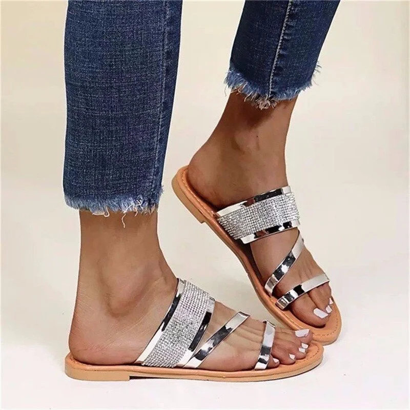 Qengg Summer New Women's Fashion Gold Silver Patent Leather Flat Heel Sandals Bling Rhinestone Narrow Band Beach Casual Slippers