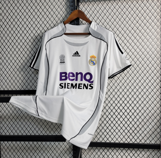 Retro 2006/2007 Real Madrid Home Football Shirt Thai Quality