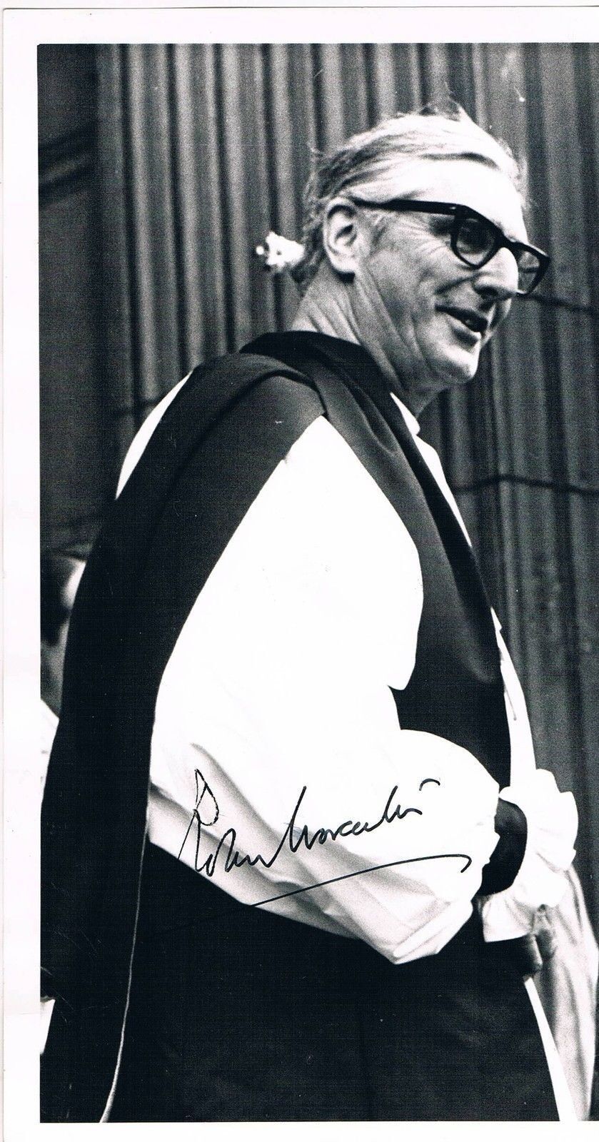 Bishop Robin Woods 1914-97 autograph signed 4x8