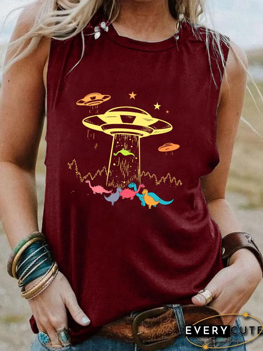 Ufo Dinosaurs Colored Tank Top Harajuku Kawaii Style Dinosaurs Sleevele Tee Women Casual 90S Aesthetic Vintage Top