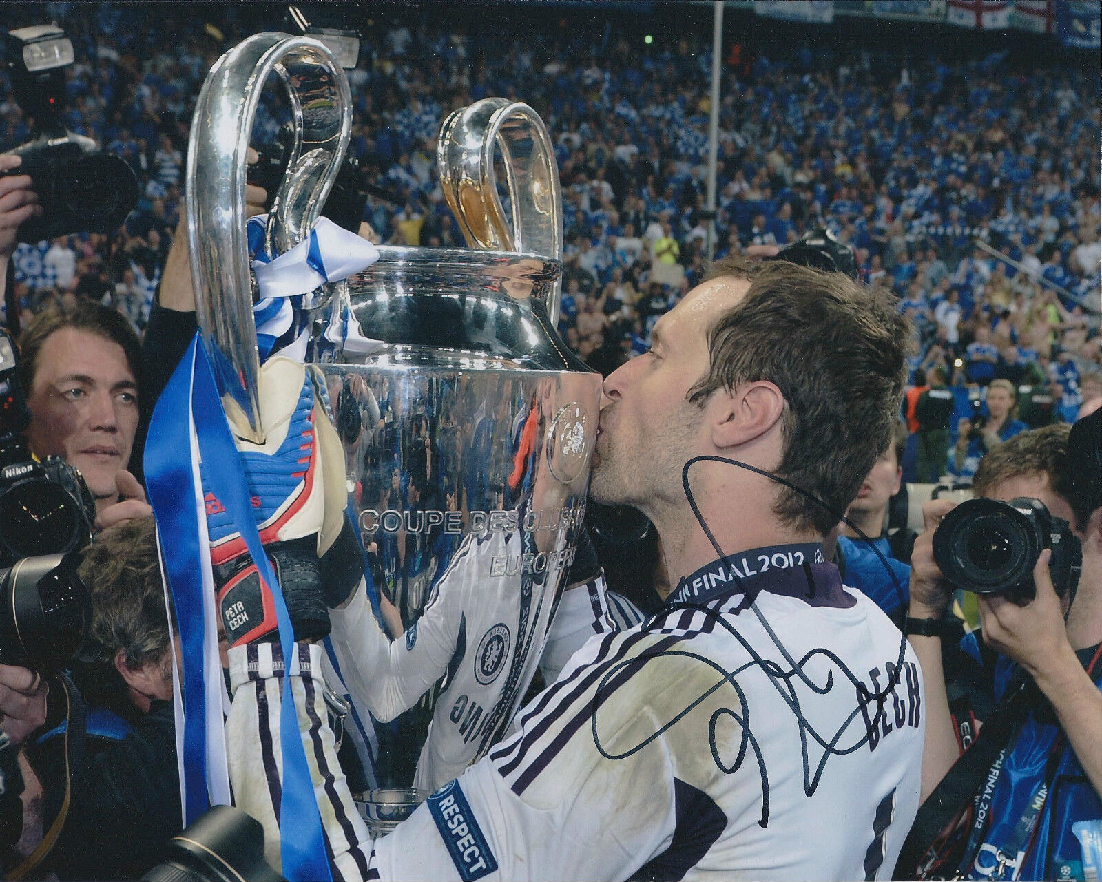 Petr CECH Signed Autograph 10x8 Photo Poster painting AFTAL COA Chelsea CZECH Goalkeeper RARE