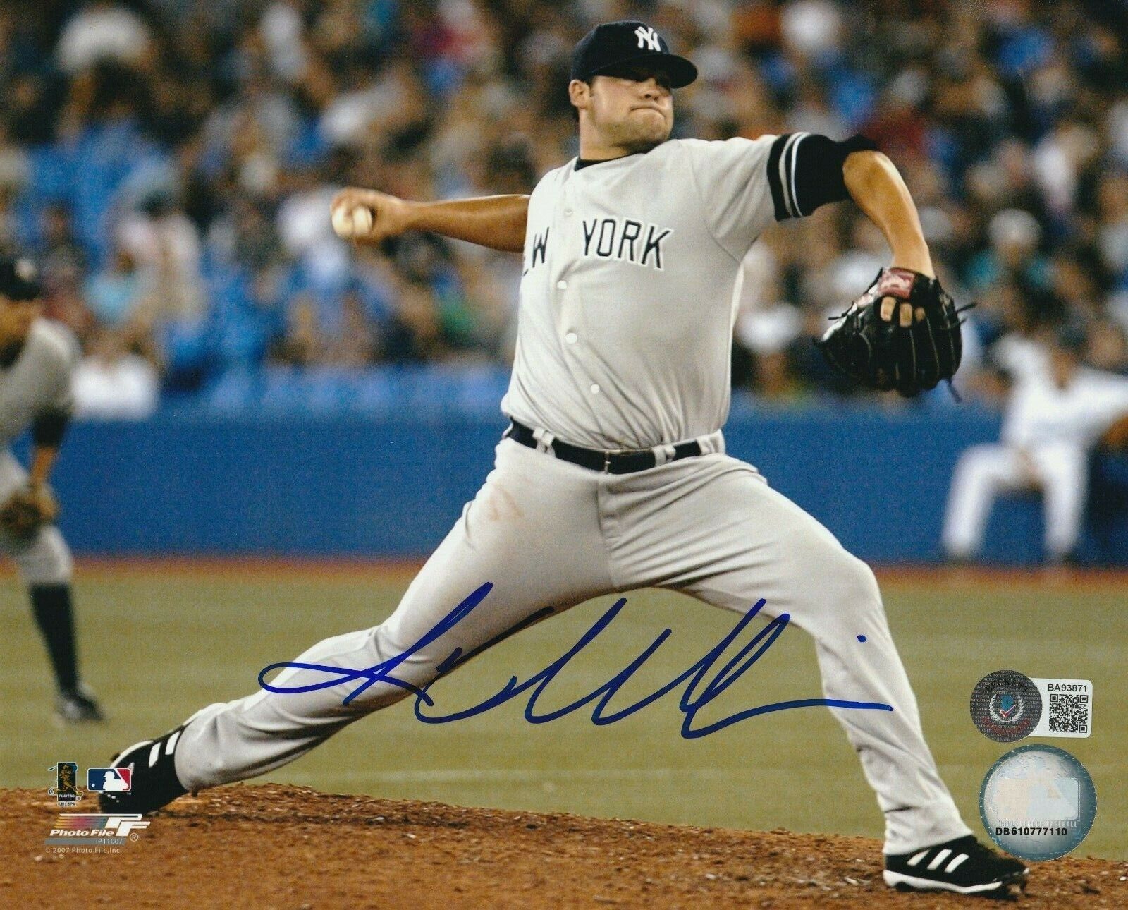 JOBA CHAMBERLAIN Signed New York YANKEES 8x10 Photo Poster painting with Beckett COA (BAS)