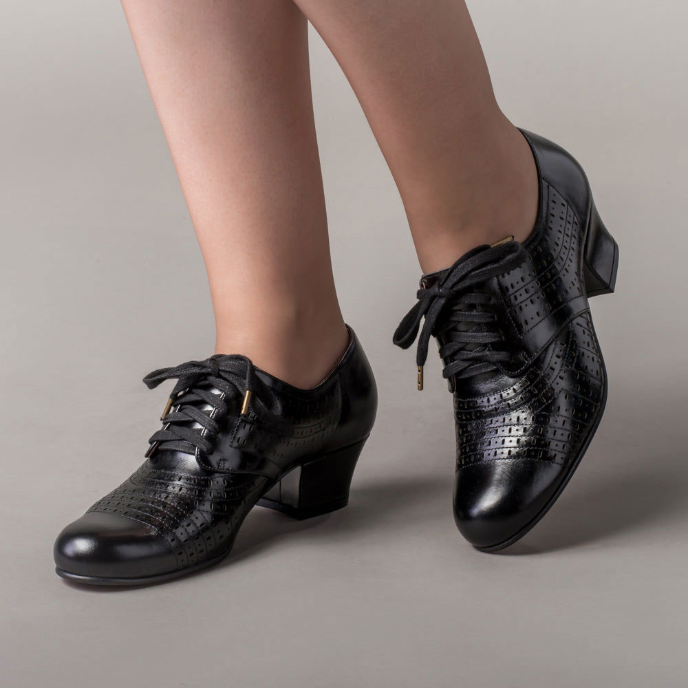 Vintage Black Perforated Lace-Up Round Toe Chunky Heel Women's Oxfords Nicepairs