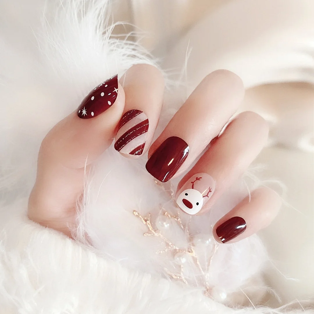 24pcs Short Christmas False Nails With Glue Snowflake Elk Fake Nail Detachable Halloween Press On Nail Tips Nail Art Decoration-Nail Inspo